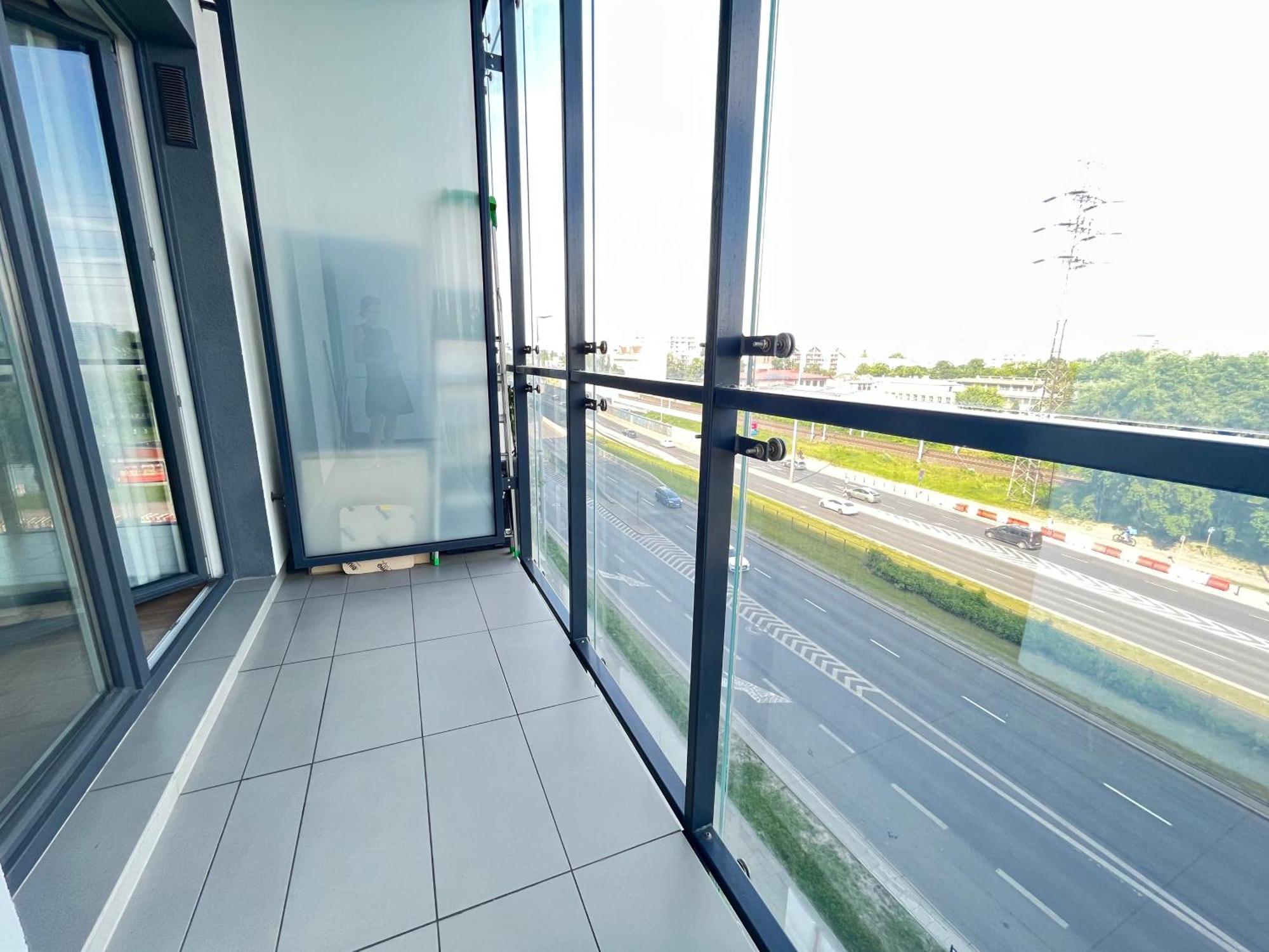 Prymasa Tysiaclecia 83A Free Garage By Perfect Apart Warsaw Exterior photo